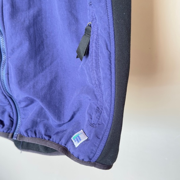 Vintage MEC Fleece Lined Vest - Picture 5 of 10